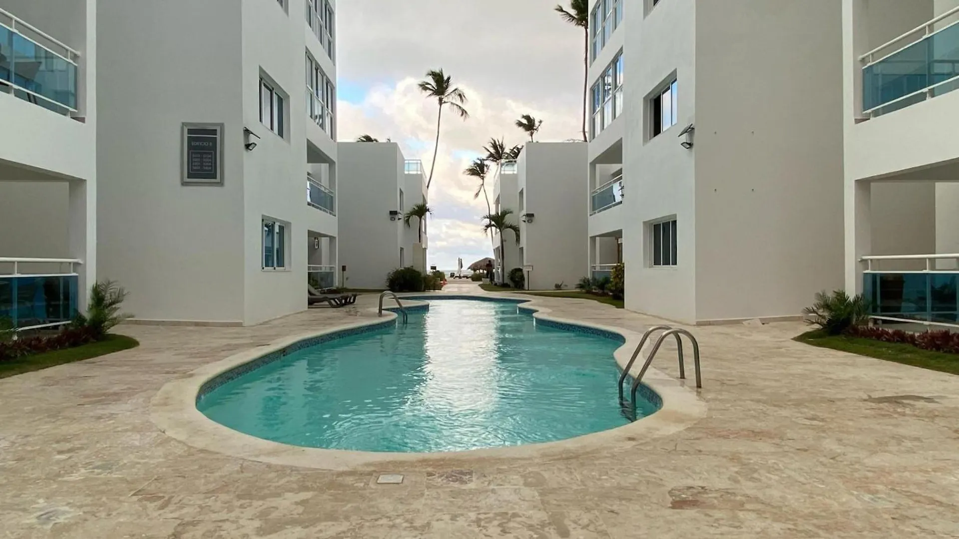 Penthouse With Rooftop And Pool Beach Access Punta Cana Apartment